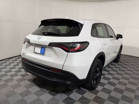 Certified 2025 Honda HR-V LX image 8