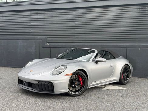 Certified 2026 Porsche 911 Carrera 4 GTS AWD/4WD image 1
