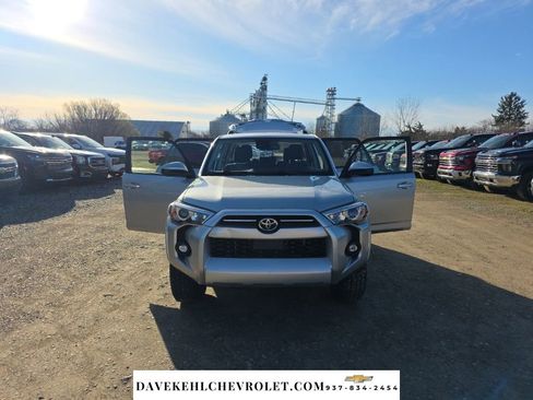 Used 2021 Toyota 4Runner SR5 image 37