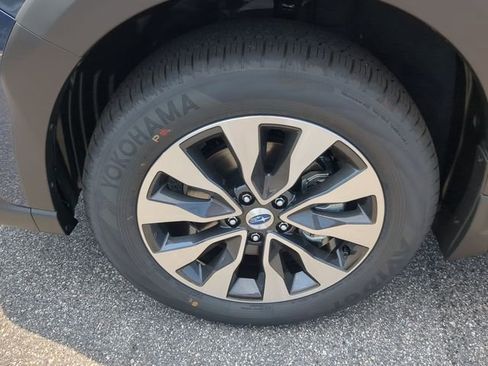 Certified 2025 Subaru Outback Touring XT AWD/4WD image 10