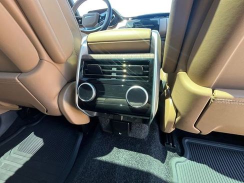 Used 2025 Land Rover Range Rover SE AWD/4WD image 20