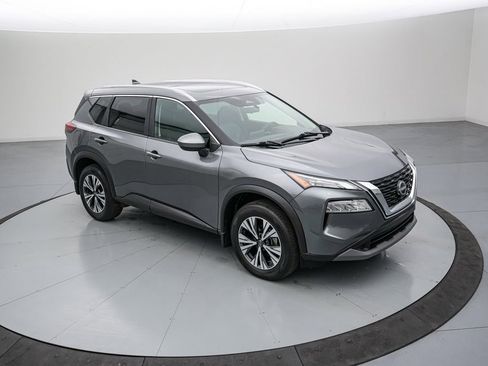 Used 2023 Nissan Rogue SV w/ SV Premium B Package AWD/4WD image 3