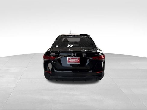 Used 2020 Nissan Sentra SV FWD image 4