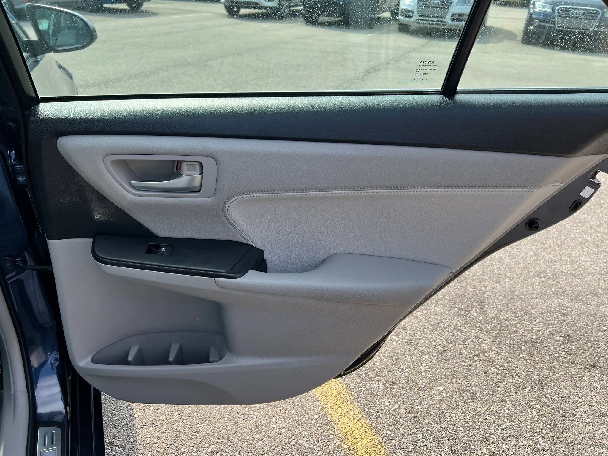 Used 2016 Toyota Camry XLE w/ Protection Package (Q2) FWD image 26