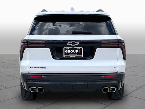 Used 2024 Chevrolet Traverse LT w/ Enhanced Driving Package FWD image 5