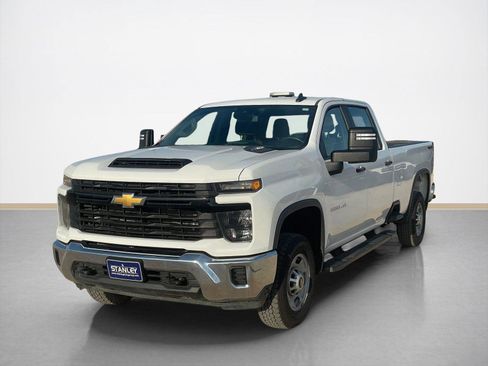 Used 2024 Chevrolet Silverado 2500 W/T w/ WT/CX Safety Package image 3
