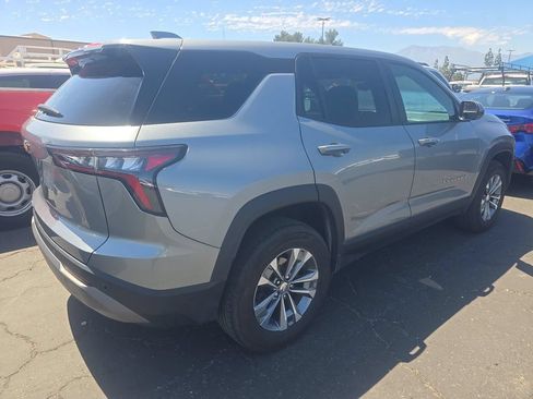 Used 2025 Chevrolet Equinox LT AWD/4WD image 5