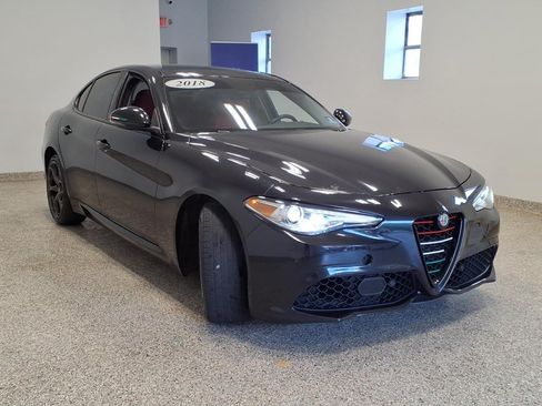 Used 2018 Alfa Romeo Giulia Ti AWD w/ TI 19 SPORT PACKAGE w/ Quick Order Package 22S Sport image 3