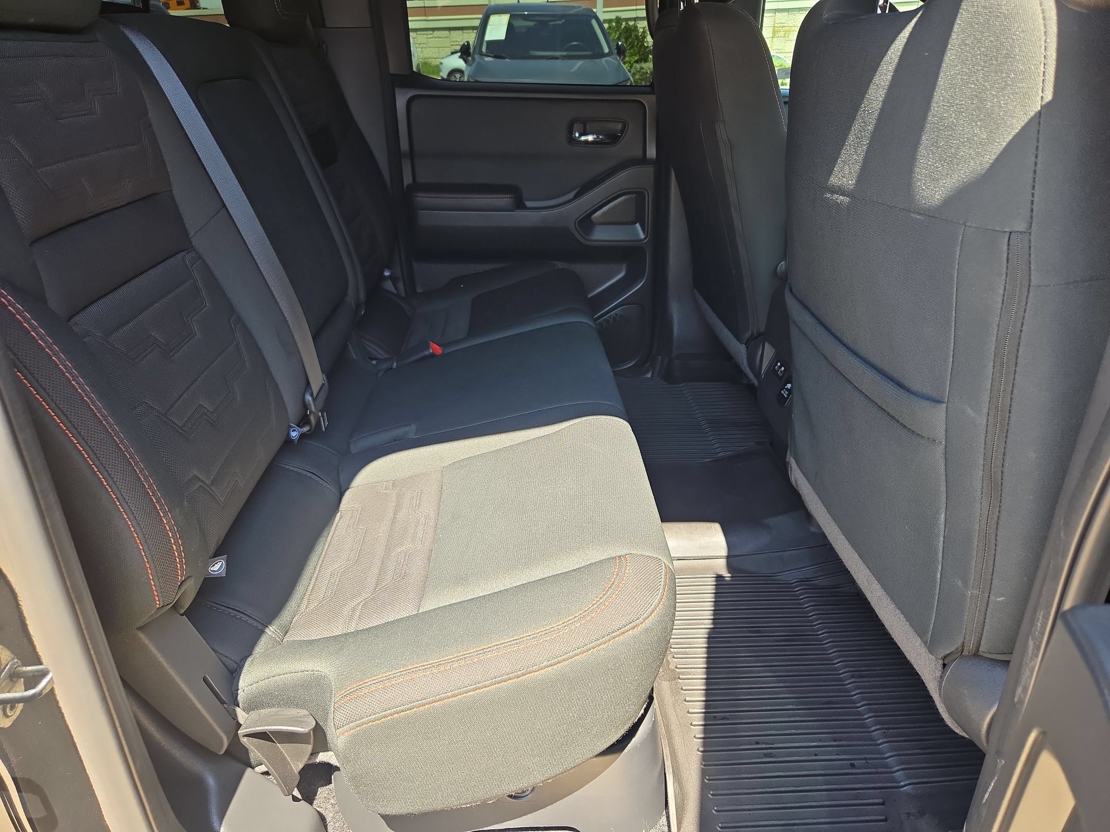 Used 2024 Nissan Frontier PRO-4X w/ Pro Convenience Package AWD/4WD image 26