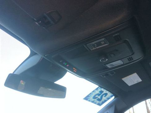 Used 2025 Chevrolet Tahoe LT image 34