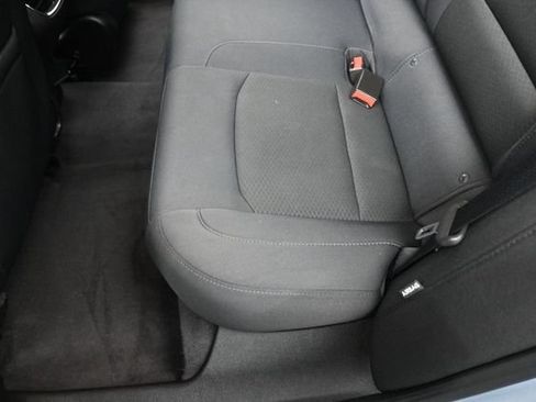 Used 2017 Chevrolet Malibu LT FWD image 16
