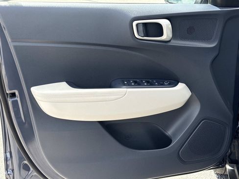 New 2026 Hyundai Venue SEL FWD image 8