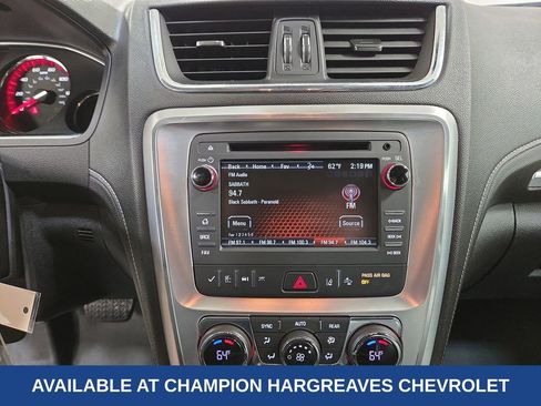 Used 2015 GMC Acadia SLT image 18