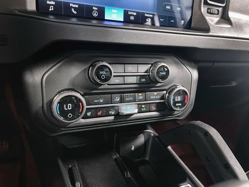 Certified 2025 Ford Bronco Badlands AWD/4WD image 36
