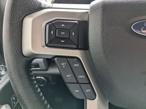 Used 2015 Ford F150 Lariat w/ Equipment Group 502A Luxury AWD/4WD image 22