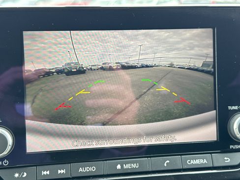 Certified 2025 Nissan Pathfinder SV image 19