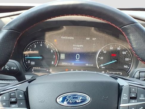 Used 2024 Ford Explorer ST-Line w/ Class IV Trailer Tow Package AWD/4WD image 9