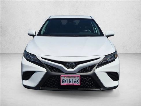 Certified 2019 Toyota Camry SE w/ Carpet Mat Package FWD image 3