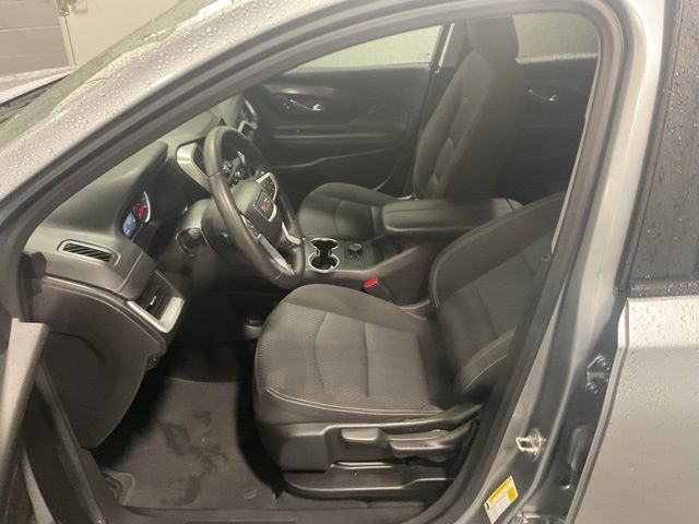 Used 2024 GMC Terrain SLE AWD/4WD image 19
