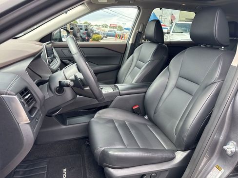 Used 2023 Nissan Rogue SV w/ SV Premium B Package FWD image 27