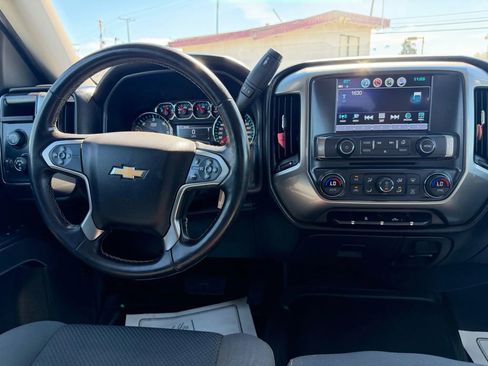 Used 2018 Chevrolet Silverado 1500 LT w/ All Star Edition image 19