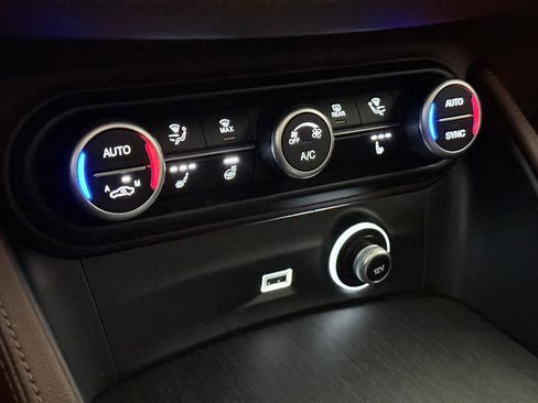 Used 2021 Alfa Romeo Stelvio Ti w/ Active Assist 2 Package TI image 35