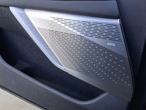 New 2026 Cadillac Optiq Luxury 1 image 20