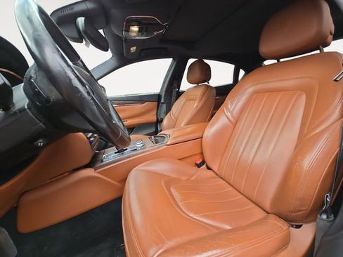 Used 2017 Maserati Quattroporte S image 9