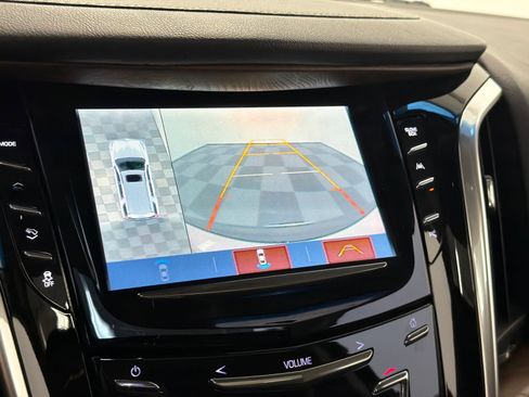 Used 2018 Cadillac Escalade Luxury RWD image 30