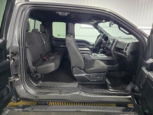 Used 2016 Ford F150 XLT w/ Equipment Group 302A Luxury image 8