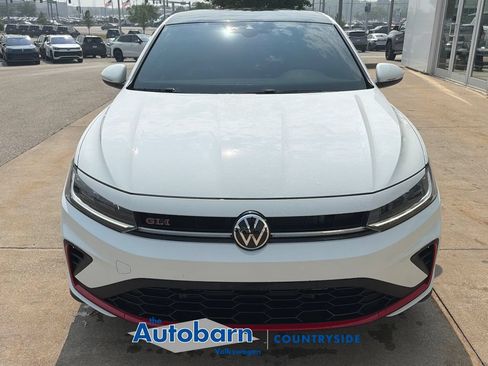 Used 2025 Volkswagen Jetta GLI Autobahn FWD image 2