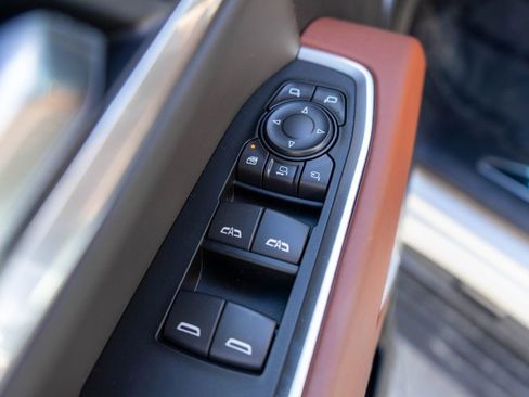 New 2026 GMC Sierra 3500 Denali Ultimate AWD/4WD image 18