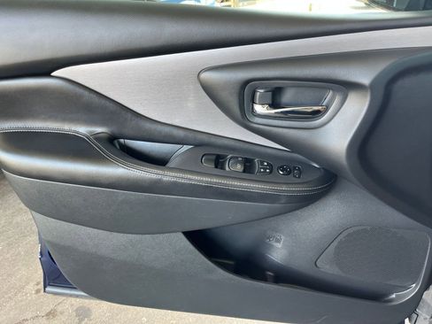 Used 2023 Nissan Murano SV image 20