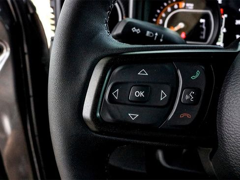 New 2025 Jeep Gladiator Mojave w/ Safety Group image 13