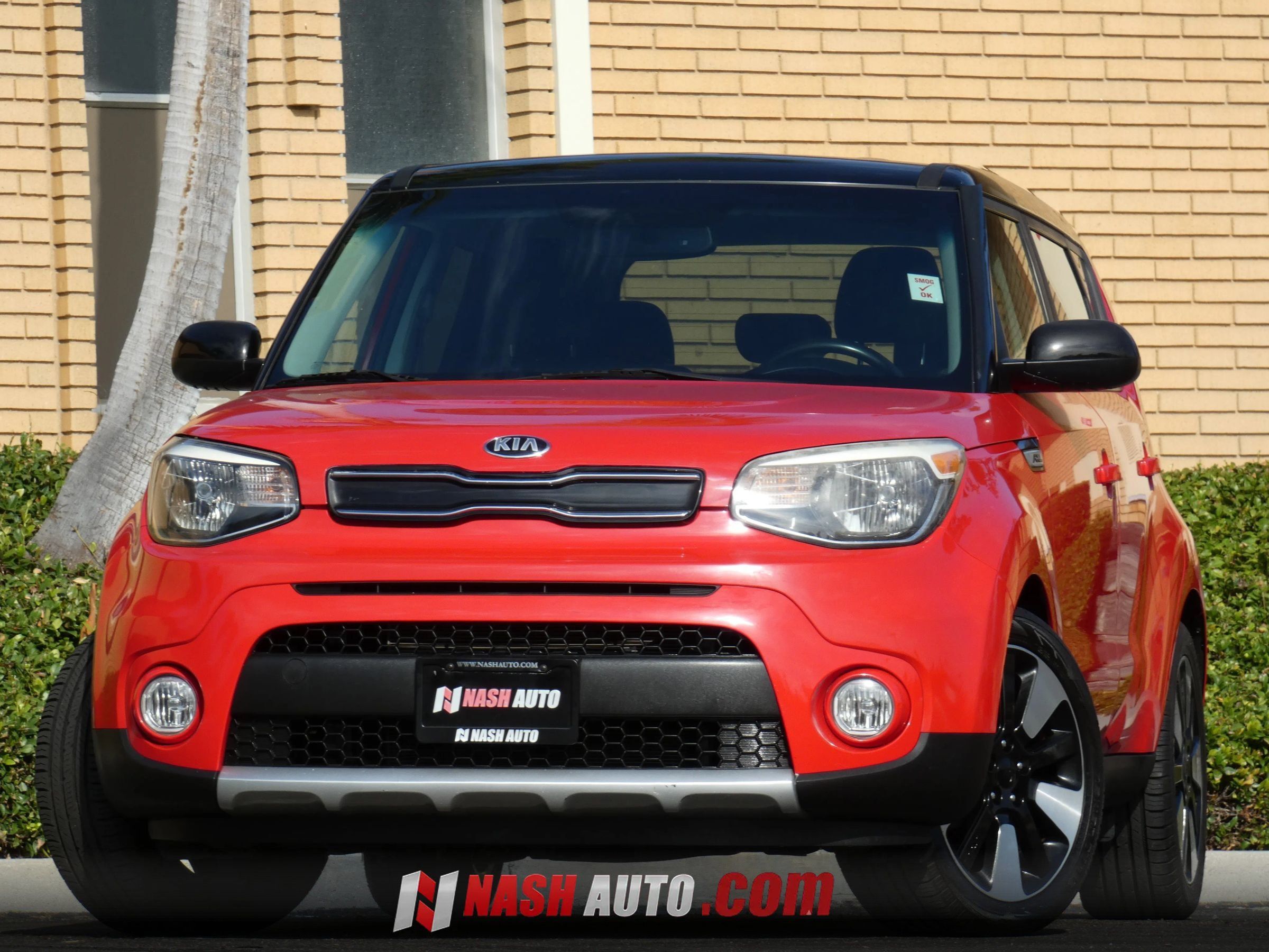 Used 2018 Kia Soul + FWD image 2