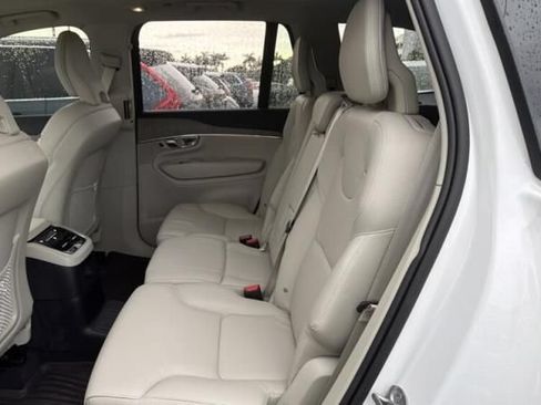 Used 2025 Volvo XC90 T8 Plus AWD/4WD image 6