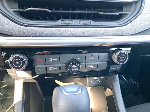 Used 2025 Jeep Compass Sport AWD/4WD image 22