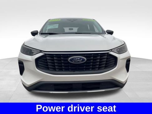 Used 2023 Ford Escape Active w/ Cold Weather Package FWD image 8