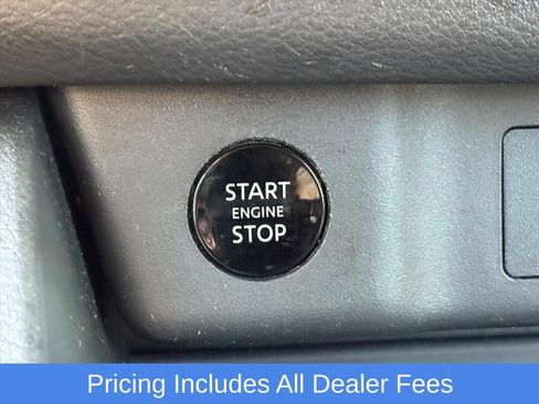 Used 2025 Nissan Rogue SV AWD/4WD image 12