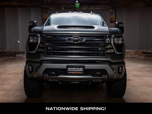 Used 2025 Chevrolet Silverado 2500 High Country w/ Technology Package image 4