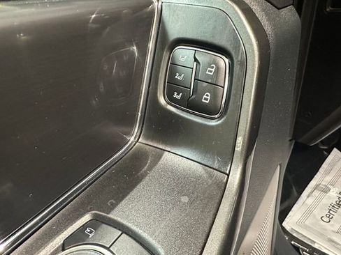 Used 2022 Ford F150 Lariat image 6