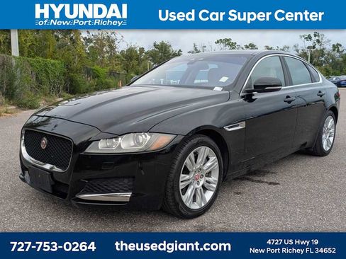 Used 2017 Jaguar XF RWD image 1