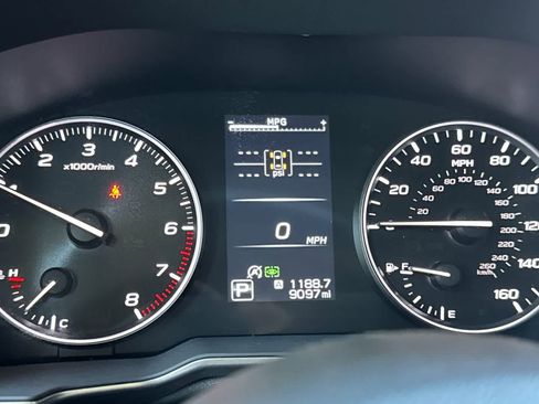 Certified 2025 Subaru Outback Limited AWD/4WD image 29