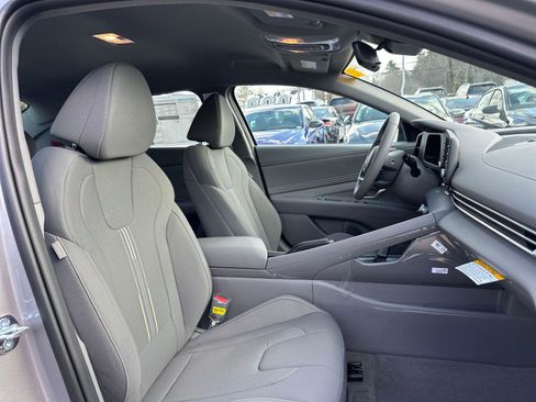New 2026 Hyundai Elantra Sport image 12