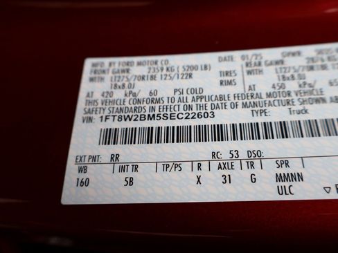 New 2025 Ford F250 Lariat w/ Lariat Ultimate Package image 44