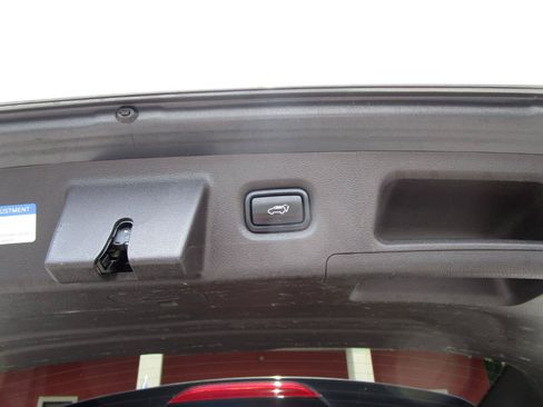 Used 2019 Hyundai Santa Fe SEL FWD image 25