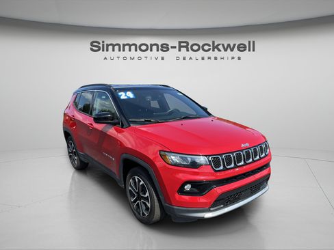 Used 2024 Jeep Compass Limited AWD/4WD image 7