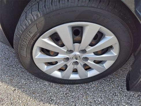 Certified 2019 Nissan Sentra S image 25