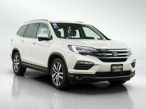 Used 2018 Honda Pilot Touring image 7