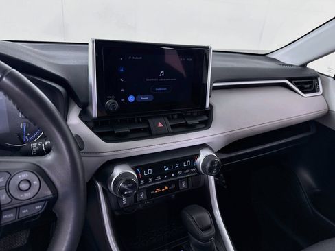 Certified 2025 Toyota RAV4 XLE w/ Convenience Package AWD/4WD image 16